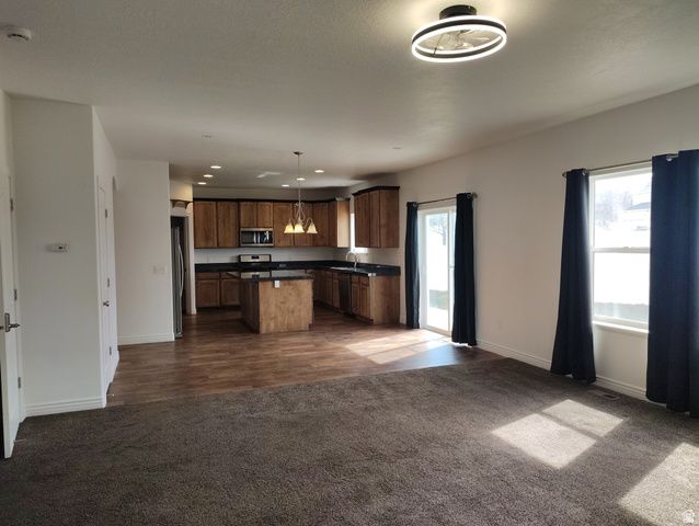 377 W 2030 N, Tooele, UT 84074