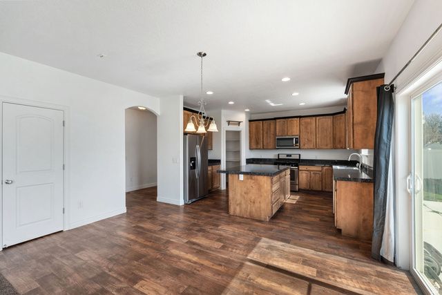 377 W 2030 N, Tooele, UT 84074