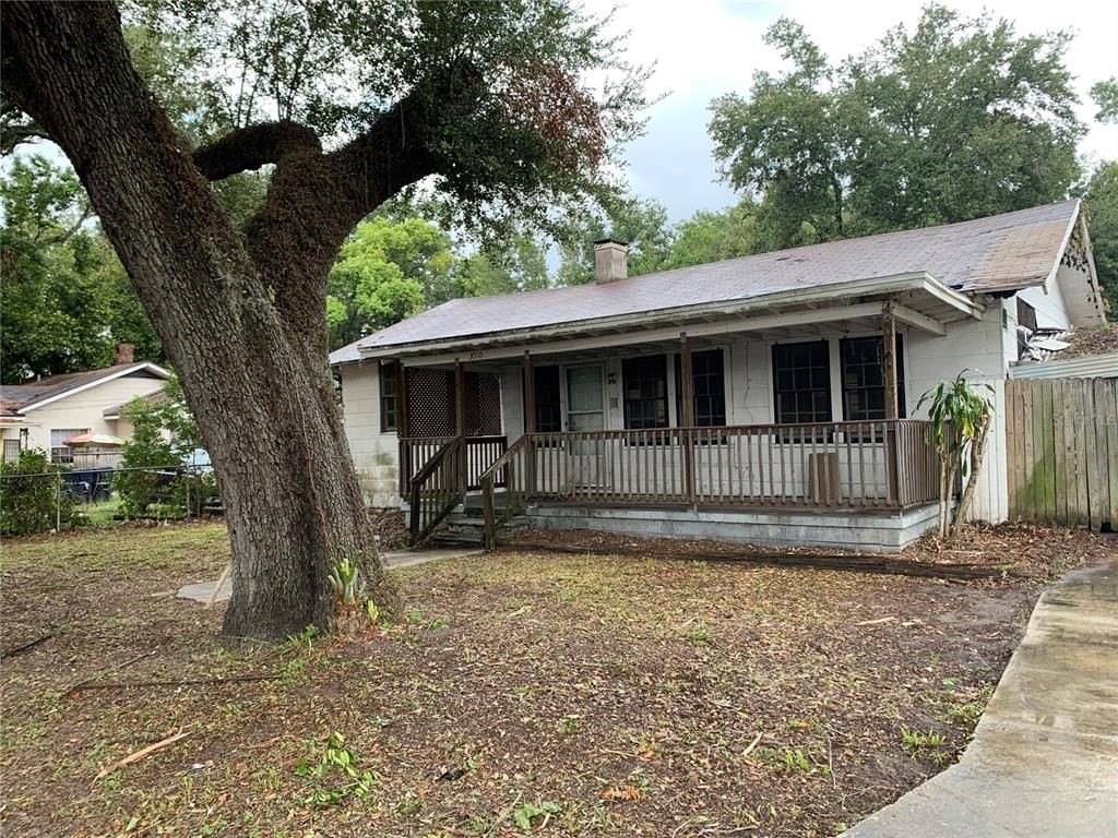 3010 E CURTIS STREET, Tampa, FL 33610