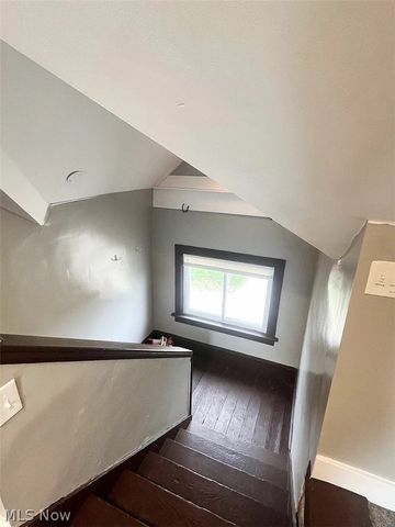 1304 W 64th 5, Cleveland, OH 44102
