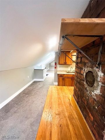 1304 W 64th 5, Cleveland, OH 44102