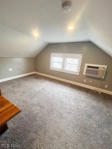1304 W 64th 5, Cleveland, OH 44102