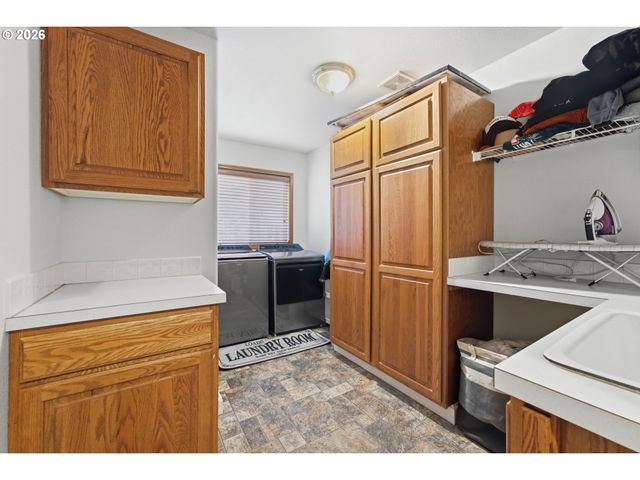2675 Ne CLEVELAND Ave, Gresham, OR 97030