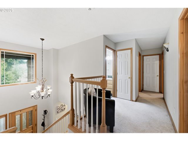 2675 Ne CLEVELAND Ave, Gresham, OR 97030
