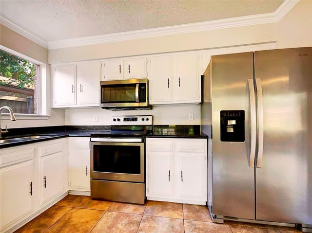 7422 Breccia Drive, Houston, TX 77041