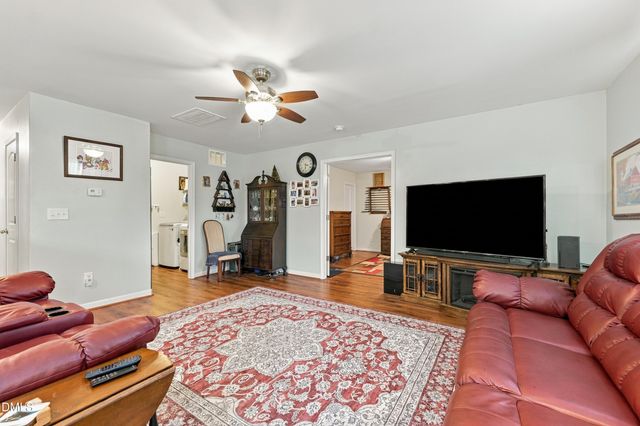 239 Thistle Downs Drive, Burlington, NC 27215