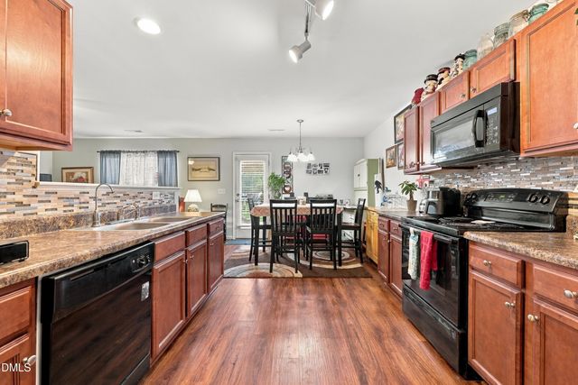 239 Thistle Downs Drive, Burlington, NC 27215