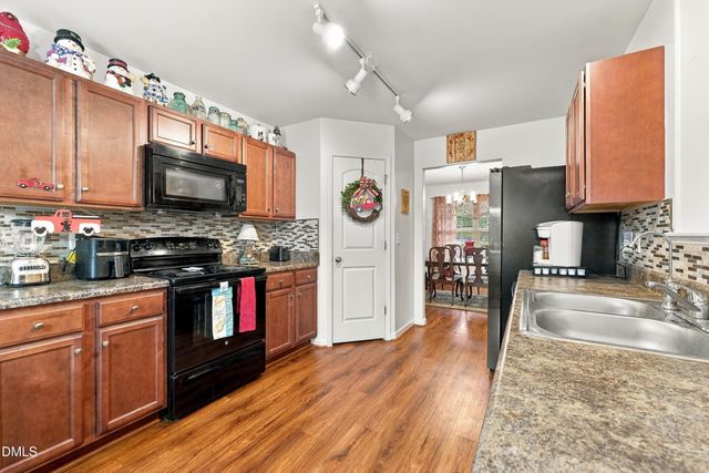 239 Thistle Downs Drive, Burlington, NC 27215