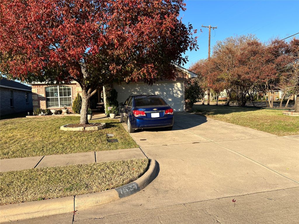 1327 Trula Lane, Irving, TX 75060