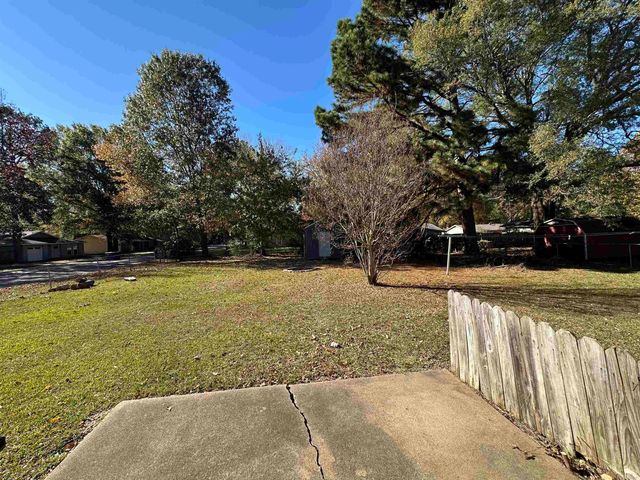 11 Meadowlark Drive, Cabot, AR 72023