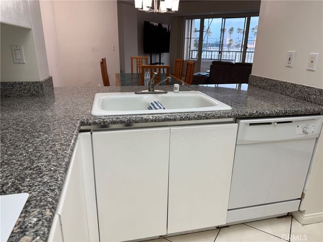 850 E Ocean Boulevard B3, Long Beach, CA 90802