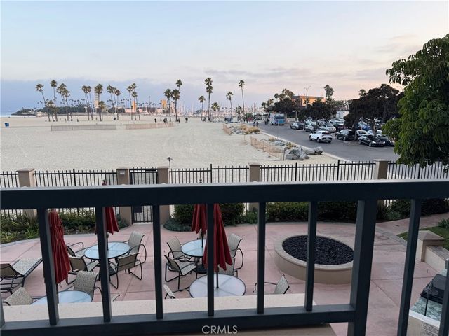 850 E Ocean Boulevard B3, Long Beach, CA 90802