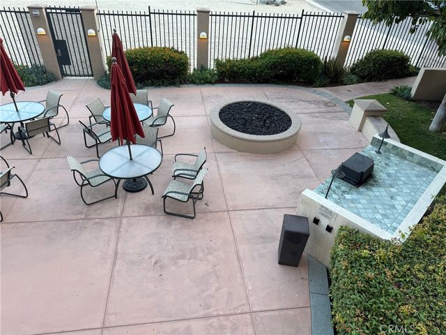 850 E Ocean Boulevard B3, Long Beach, CA 90802