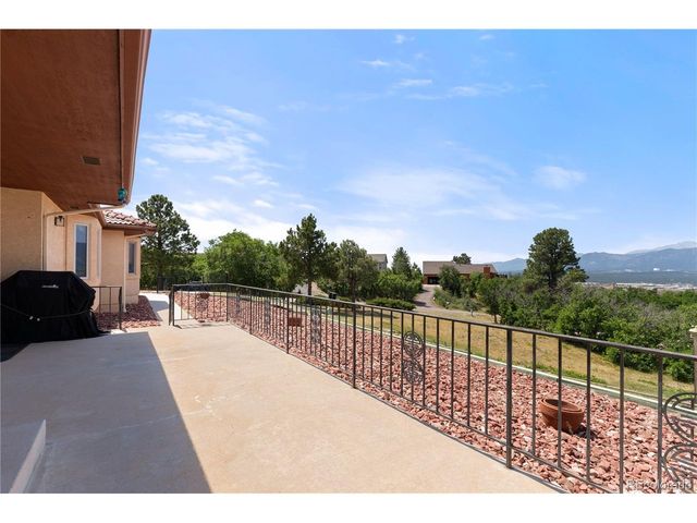 380 Scrub Oak Cir, Monument, CO 80132