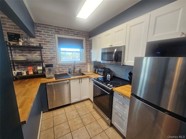 1325 Broadway S21, Hewlett, NY 11557