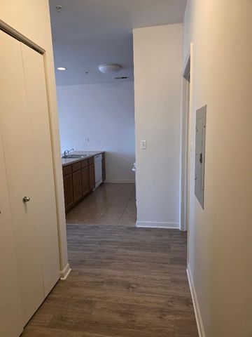 3506 S State Street 208, Chicago, IL 60609