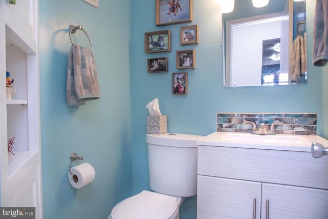 7812 LAKECREST DR, Greenbelt, MD 20770