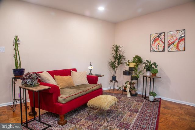 7812 LAKECREST DR, Greenbelt, MD 20770