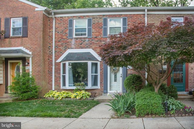 7812 LAKECREST DR, Greenbelt, MD 20770