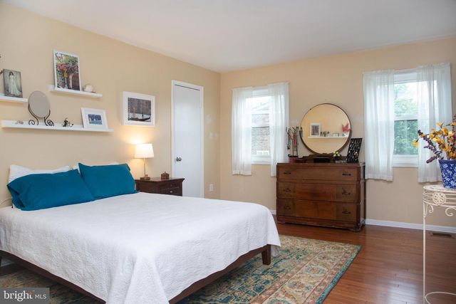 7812 LAKECREST DR, Greenbelt, MD 20770