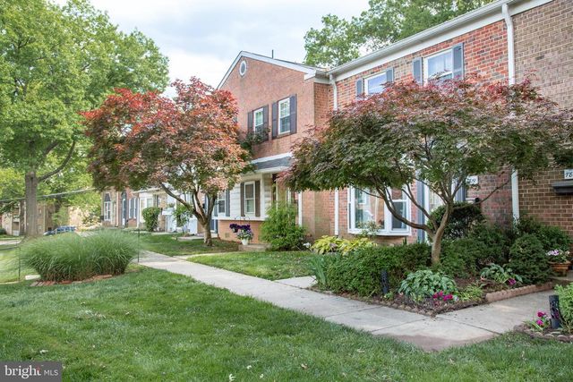 7812 LAKECREST DR, Greenbelt, MD 20770