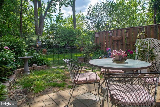 7812 LAKECREST DR, Greenbelt, MD 20770