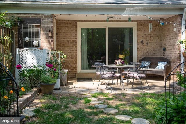 7812 LAKECREST DR, Greenbelt, MD 20770