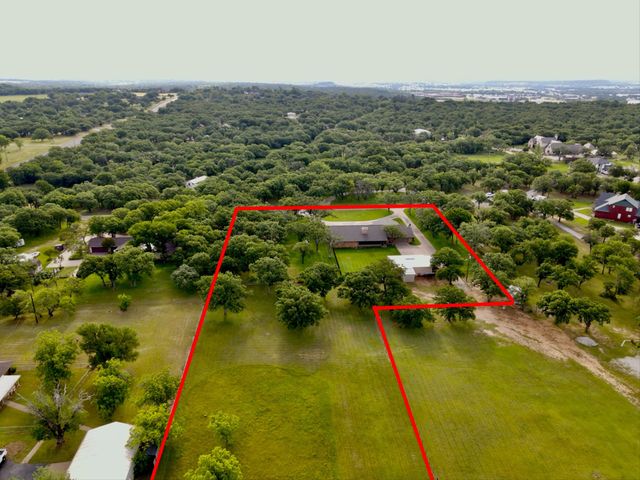 4 Buckskin Road, Mineral Wells, TX 76067