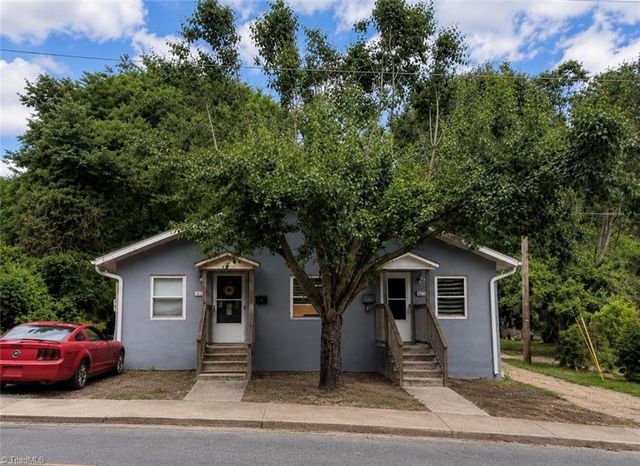 858 Willow Street, Mount Airy, NC 27030