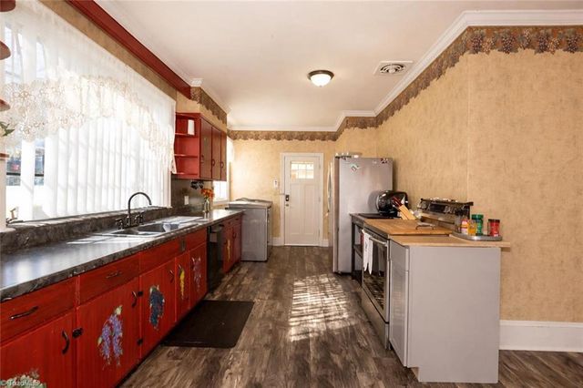 316 D Street, North Wilkesboro, NC 28659