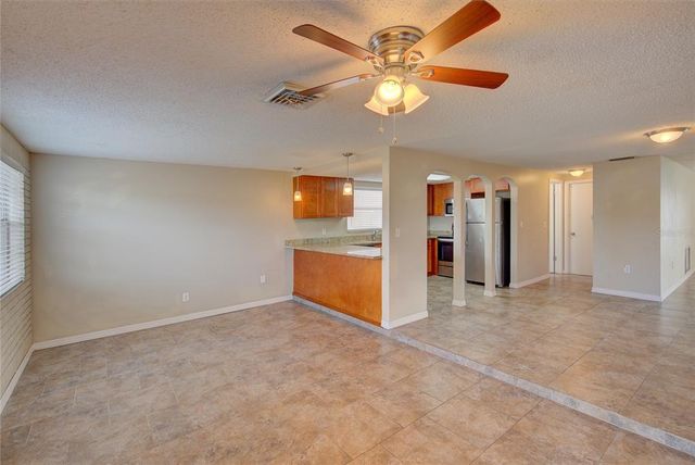 2105 SUGARBUSH DRIVE, Holiday, FL 34690