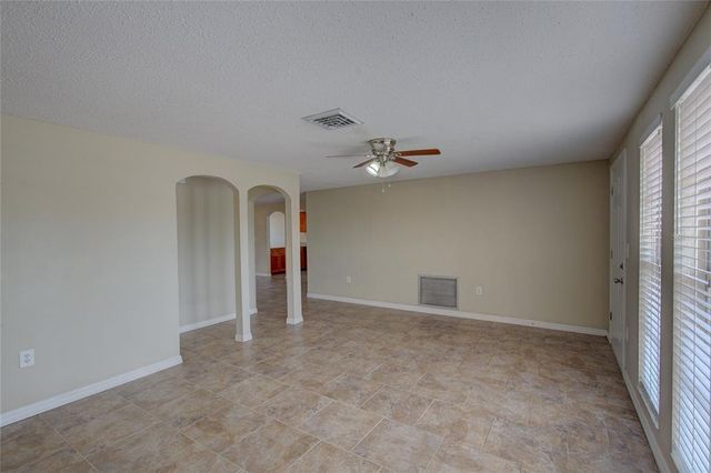 2105 SUGARBUSH DRIVE, Holiday, FL 34690