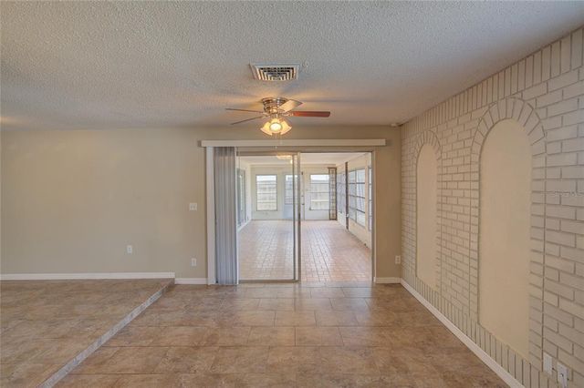 2105 SUGARBUSH DRIVE, Holiday, FL 34690