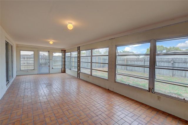 2105 SUGARBUSH DRIVE, Holiday, FL 34690