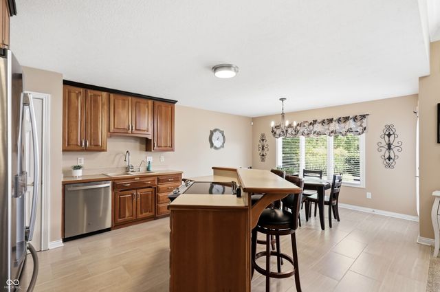 1636 Connemara Road, Indianapolis, IN 46217