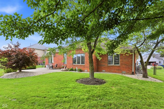 1636 Connemara Road, Indianapolis, IN 46217