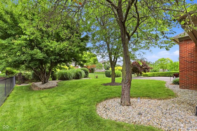 1636 Connemara Road, Indianapolis, IN 46217