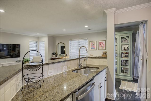 2506 Cranbrook Lane, Charlotte, NC 28207