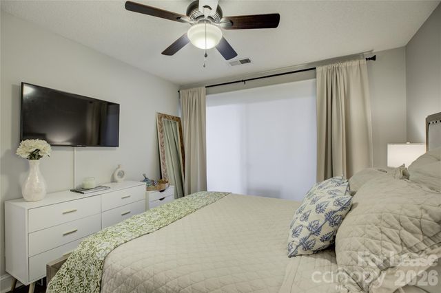 2506 Cranbrook Lane, Charlotte, NC 28207