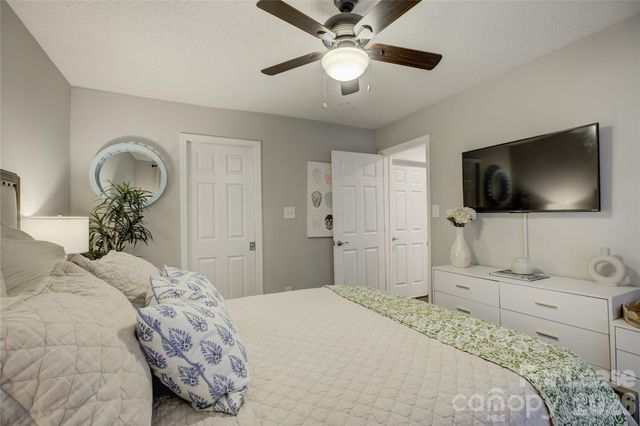2506 Cranbrook Lane, Charlotte, NC 28207