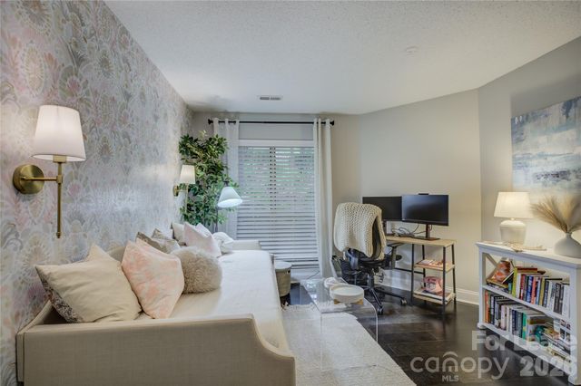 2506 Cranbrook Lane, Charlotte, NC 28207