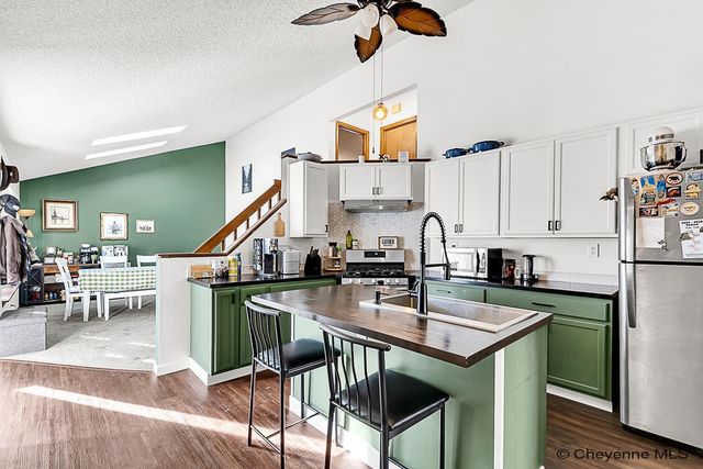 4700 SHELL BEACH AVE, Cheyenne, WY 82009