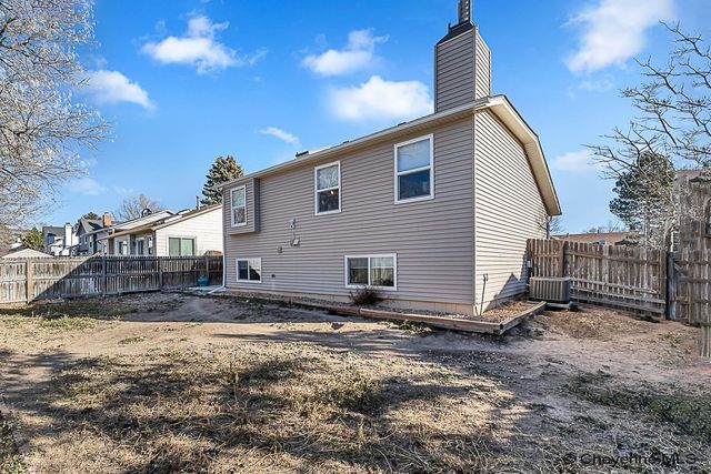 4700 SHELL BEACH AVE, Cheyenne, WY 82009
