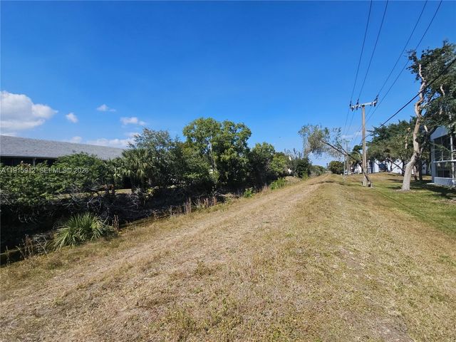 3190 Holiday Springs Blvd 4-111, Margate, FL 33063