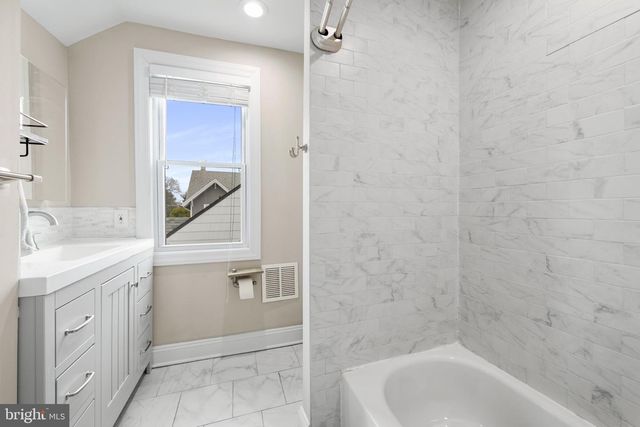 236 S LECATO AVE, Audubon, NJ 08106