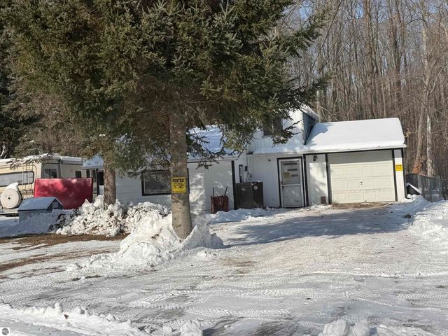 5644 Loranger Drive, Lake, MI 48632