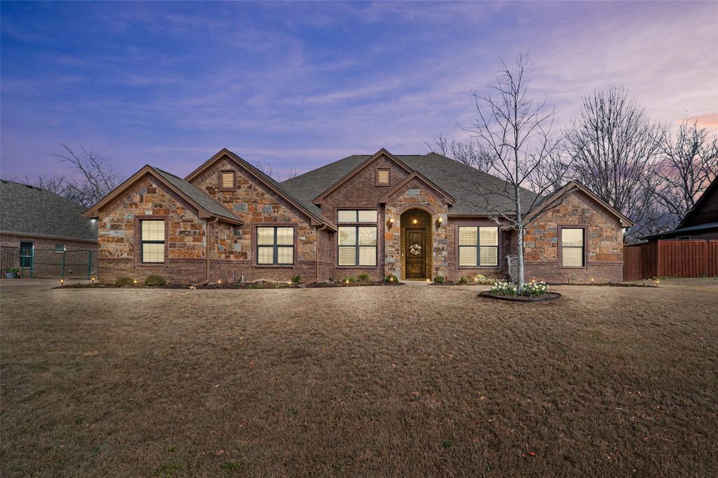 9109 Ravenswood Road, Granbury, TX 76049