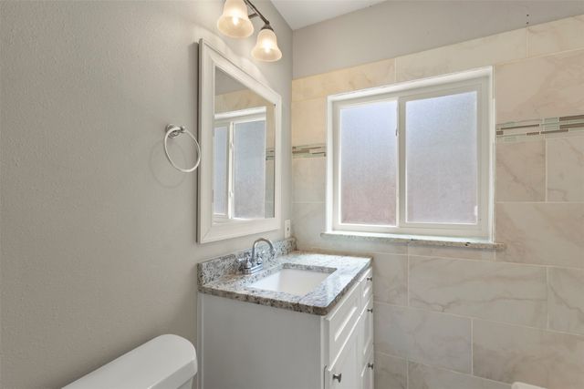 1310 Michigan Avenue, Dallas, TX 75216