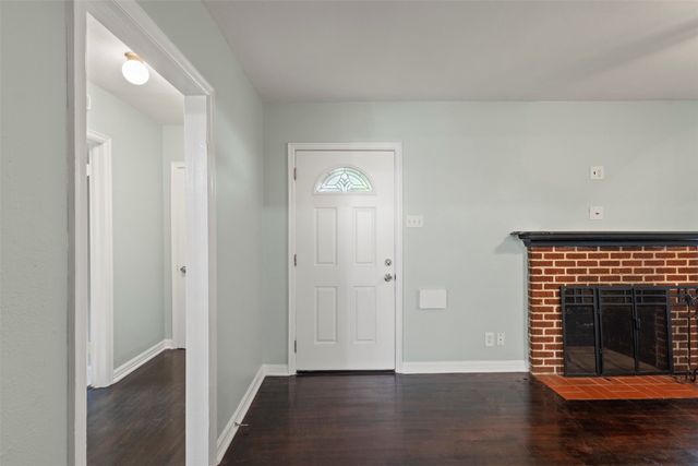1310 Michigan Avenue, Dallas, TX 75216