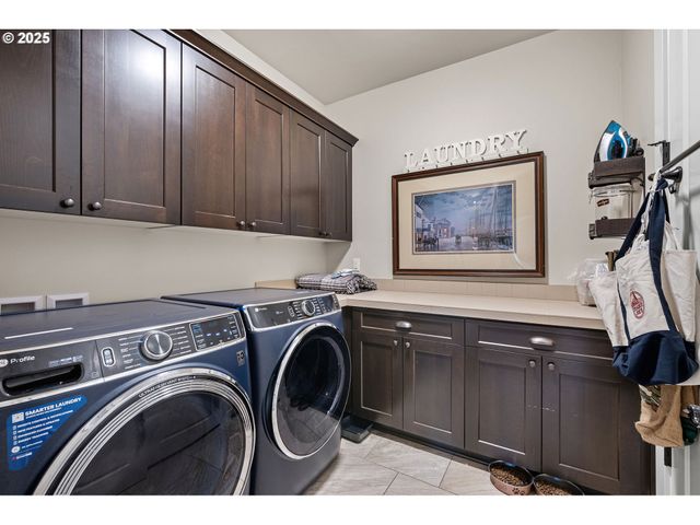 1765 TREVINO Rd, Creswell, OR 97426